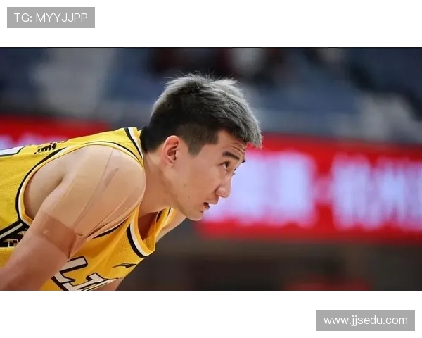 孙铭徽:从默默无闻到篮球场上的核心力量,如何实现自我超越与团队协作的完美融合 孙铭徽:从默默无闻到篮球场上的核心力量,如何实现自我超越与团队协作的完美融合