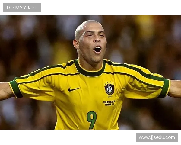 罗纳尔多传奇再续 世界足球巨星的荣耀与挑战 罗纳尔多传奇再续 世界足球巨星的荣耀与挑战