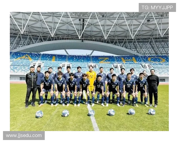 泰州与宿迁激烈对决 双方全力争夺地区足球荣誉战展开 泰州与宿迁激烈对决 双方全力争夺地区足球荣誉战展开