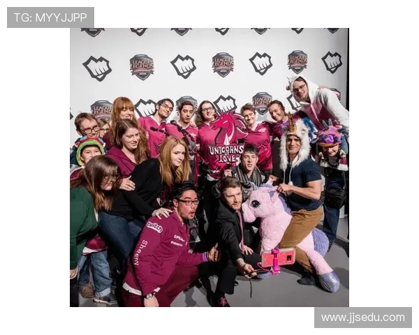 电竞赛事激烈对抗新篇章,全球顶级战队逐鹿巅峰,冠军之争燃爆赛场 电竞赛事激烈对抗新篇章,全球顶级战队逐鹿巅峰,冠军之争燃爆赛场