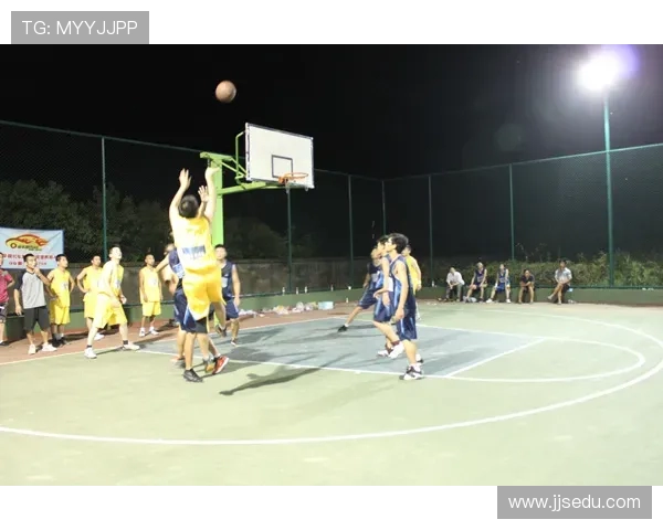 探讨篮球技战术演变及其对现代比赛风格与球员培养模式的深远影响