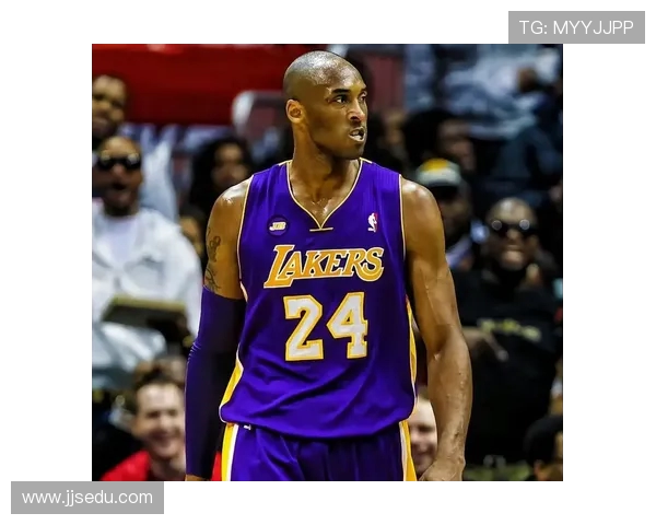 科比·布莱恩特传奇人生：从篮球天才到全球偶像的奋斗与荣耀