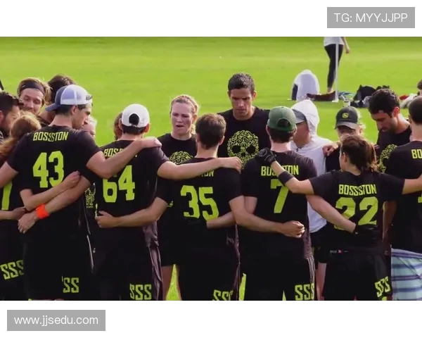 南京飞盘队与深圳飞盘队对决后的战术分析与经验总结