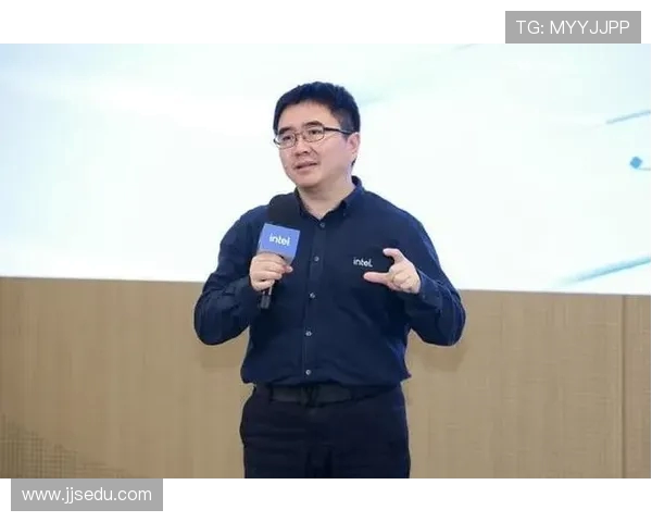 杭州篮球队整体压制革新之路：从战术到团队协作的全面提升