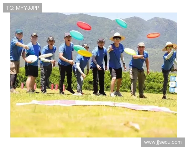 聚焦飞盘运动西安飞盘队如何提升团队意识与竞技水平探讨