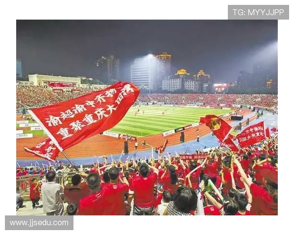 重庆足球队意识争议引发热议球迷与专家观点碰撞激烈